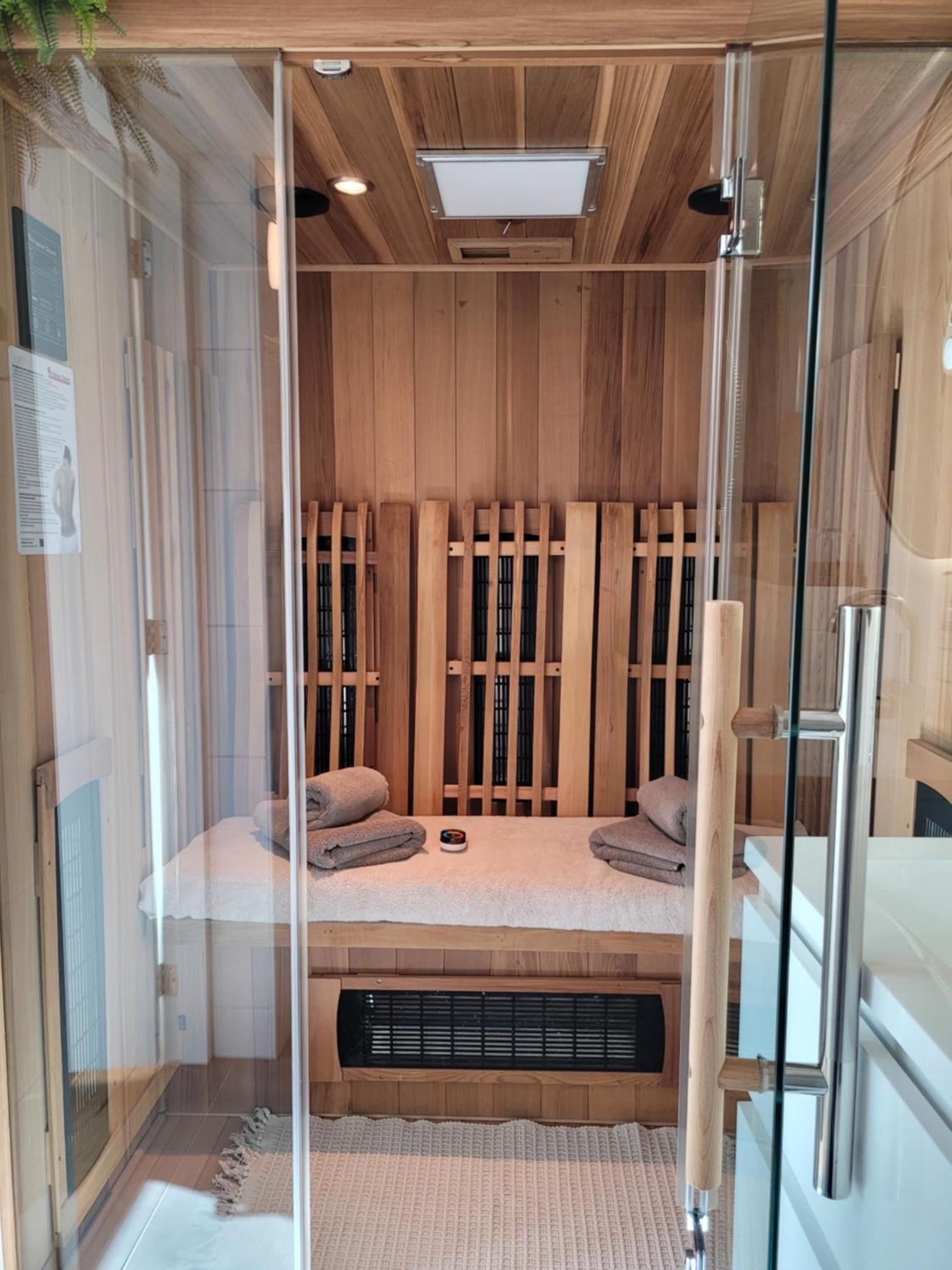 Tiny Villa De Haas Met Infraroodsauna Egmond aan Zee Exteriör bild