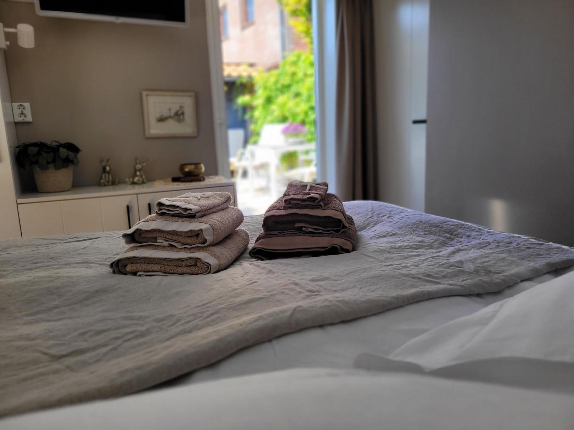 Tiny Villa De Haas Met Infraroodsauna Egmond aan Zee Exteriör bild
