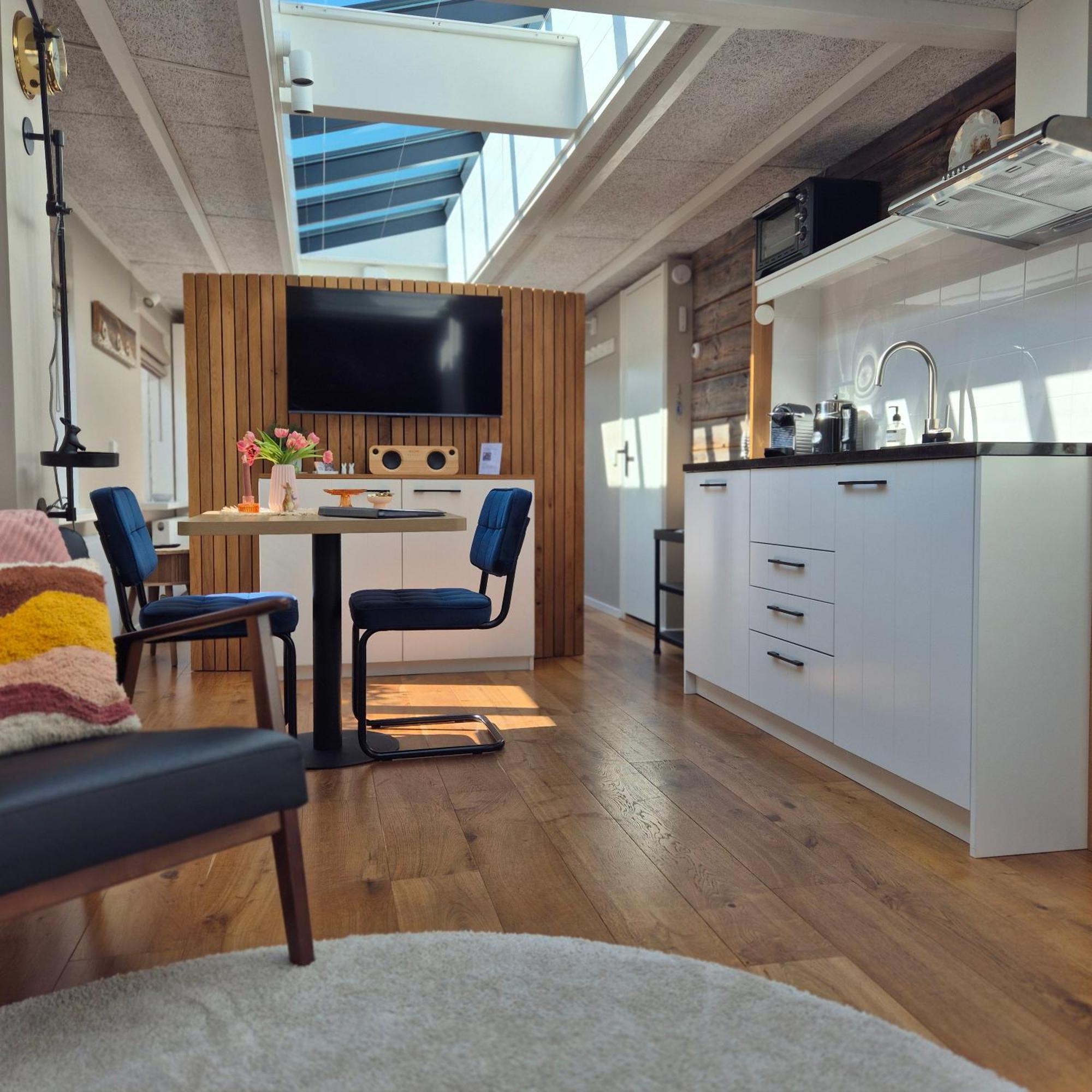 Tiny Villa De Haas Met Infraroodsauna Egmond aan Zee Exteriör bild